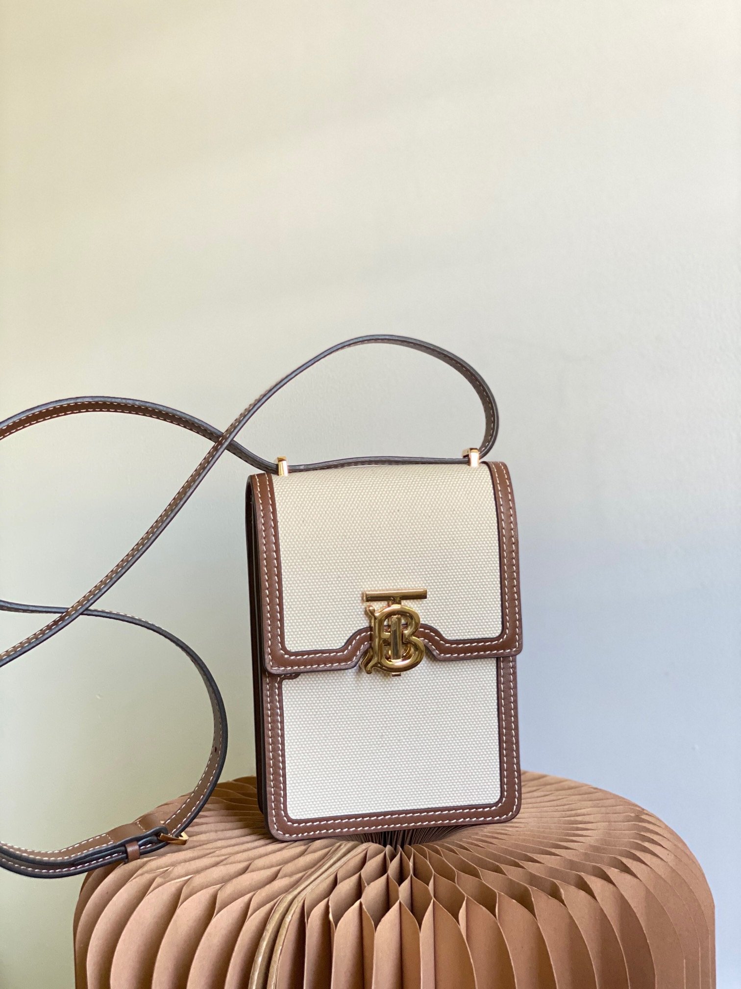 Burberry Robin Bag Cotton Canvas Cream For Women. Women-s Bags 7.5in/14cm 80316491 - Soul Replicas