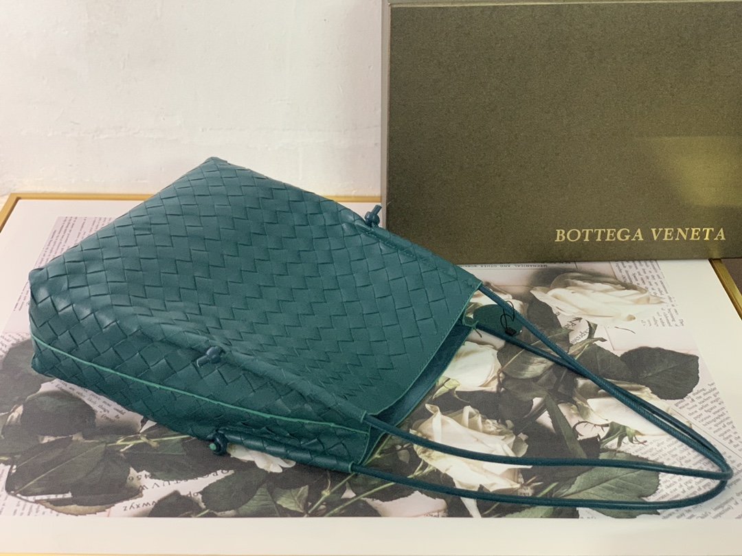 Bottega Veneta Handle Bag Blue. For Women. Women's Bags 12.6in/32cm - Soul Replicas