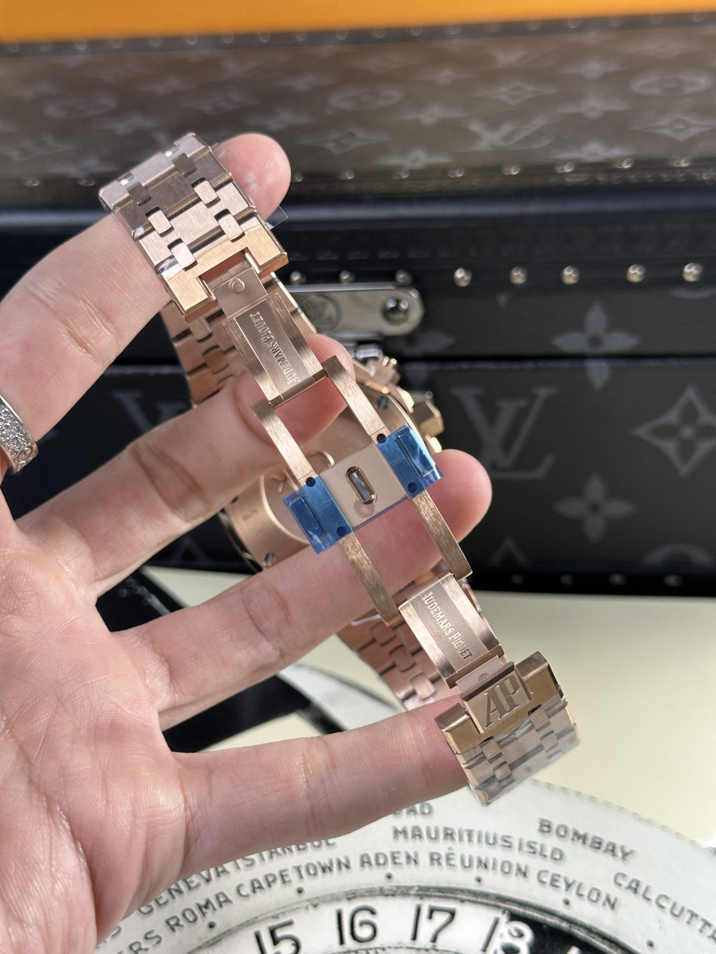 Audemars Piguet Replica Watch Royal Oak 26331OR Chocolate Dial IP Factory 41mm - Soul Replicas