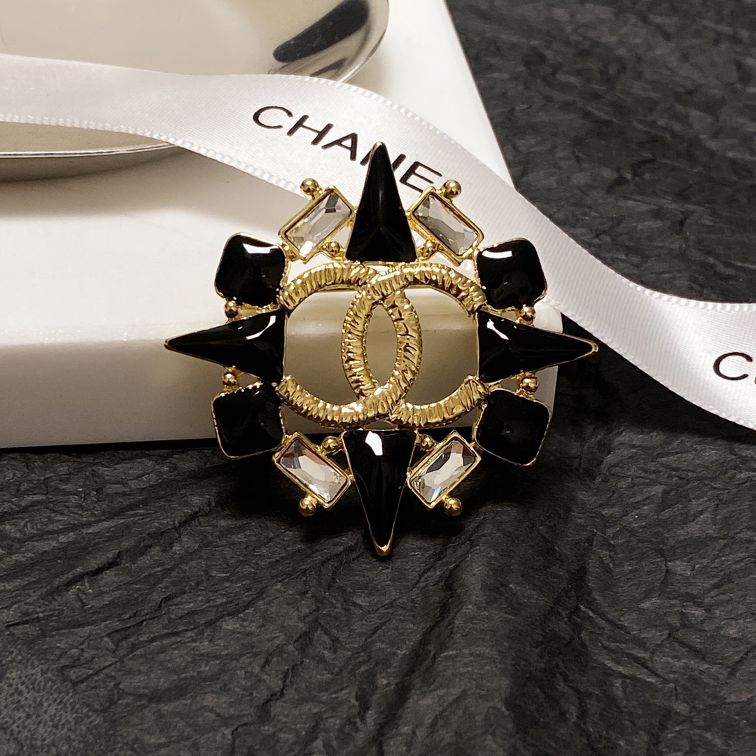 Chanel Brooch - Soul Replicas