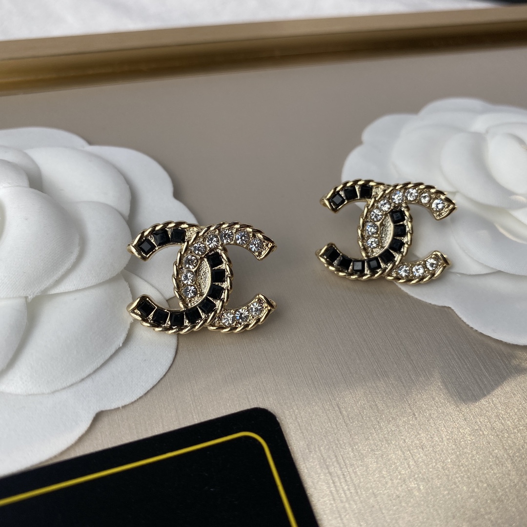 Chanel Earrings - Soul Replicas