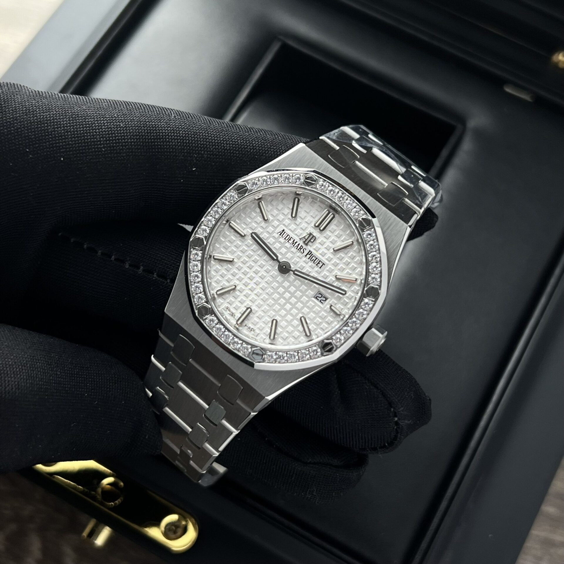 Audemars Piguet Replica Watch Royal Oak Womens White Dial 34mm - Soul Replicas