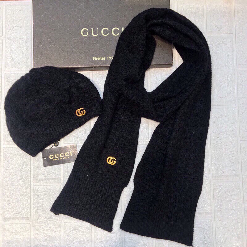 Gucci Beanie & Scarf Set In Black - Soul Replicas