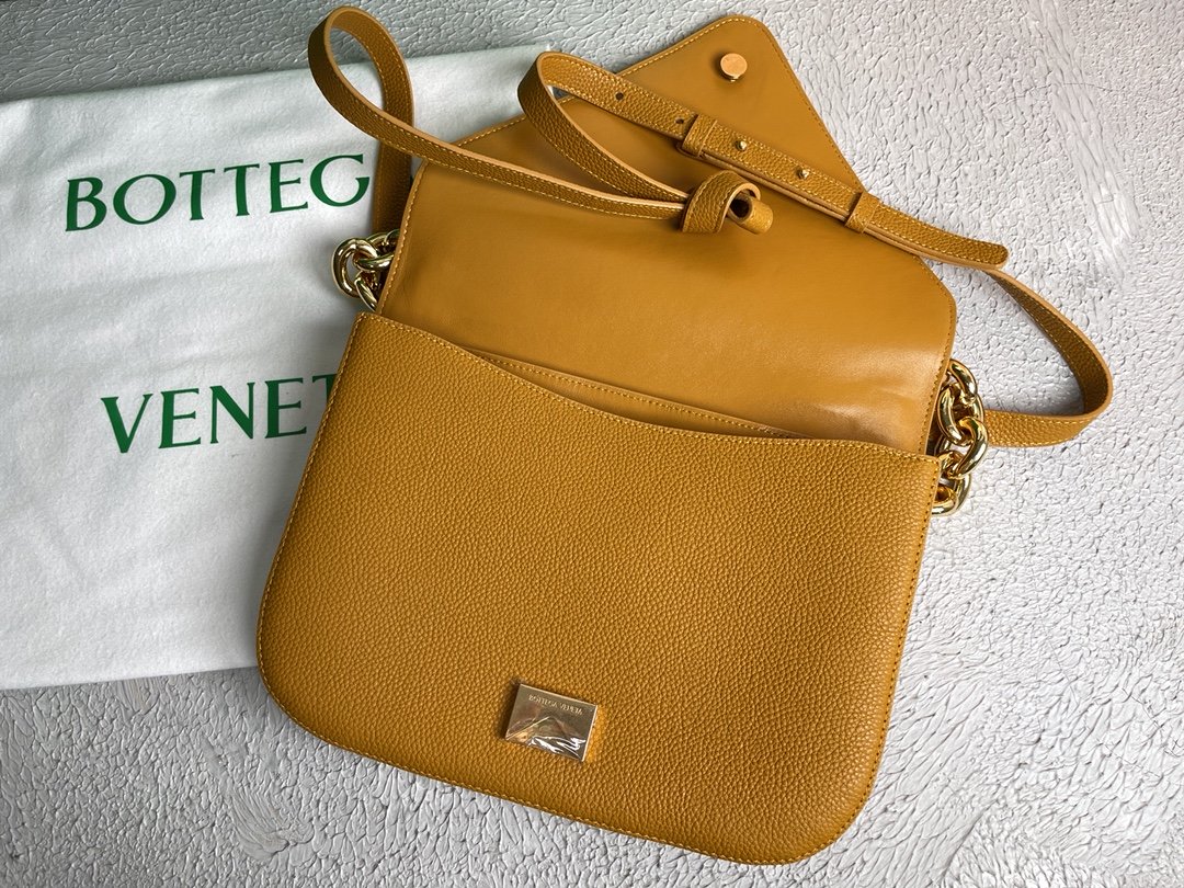 Bottega Veneta Mount Cob. For Women. Women's Bags 10.6in/27cm 667398V12M07716 - Soul Replicas