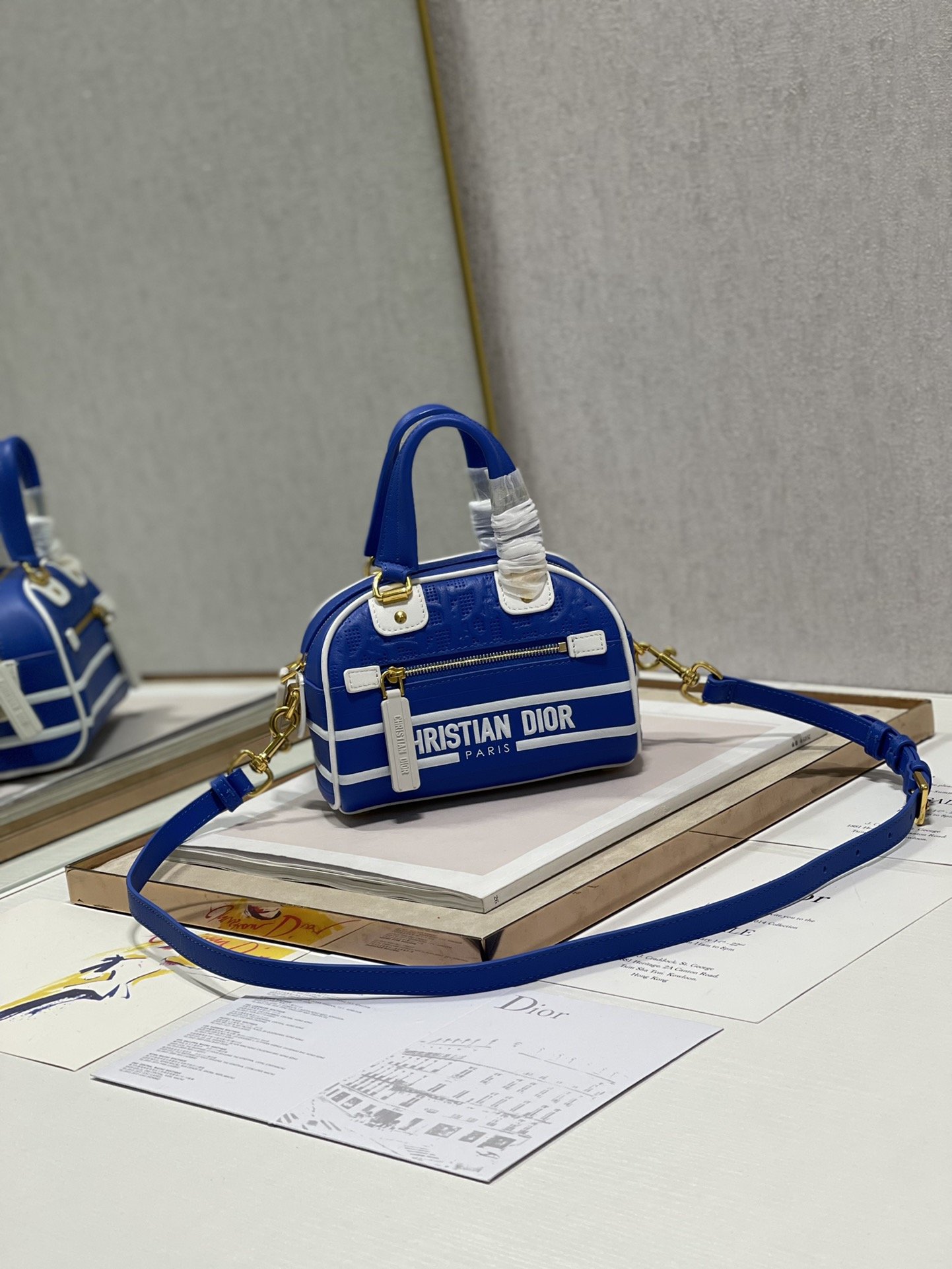 Christian Dior Mini Vibe Zip Bowling Bag. Blue. For Women Women-s Handbags. Bowling Bags. 17cm CD - Soul Replicas