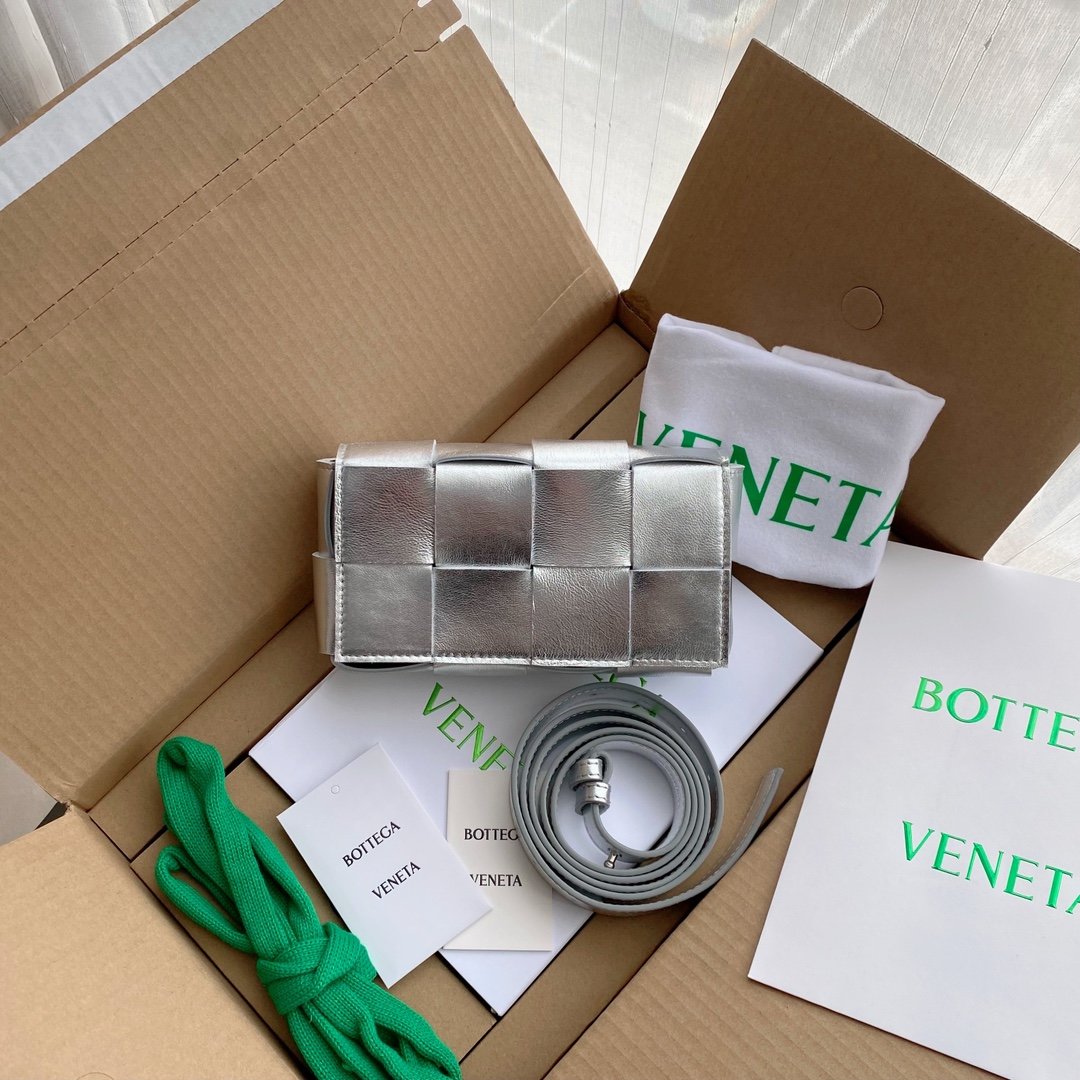 Bottega Veneta Mini Cassette Crossbody Bag Silver. For Women. Women-s Bags 6.9in/17.5cm - Soul Replicas