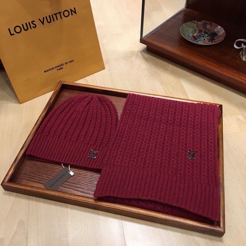 Louis Vuitton Beanie & Scarf Set In Red - Soul Replicas