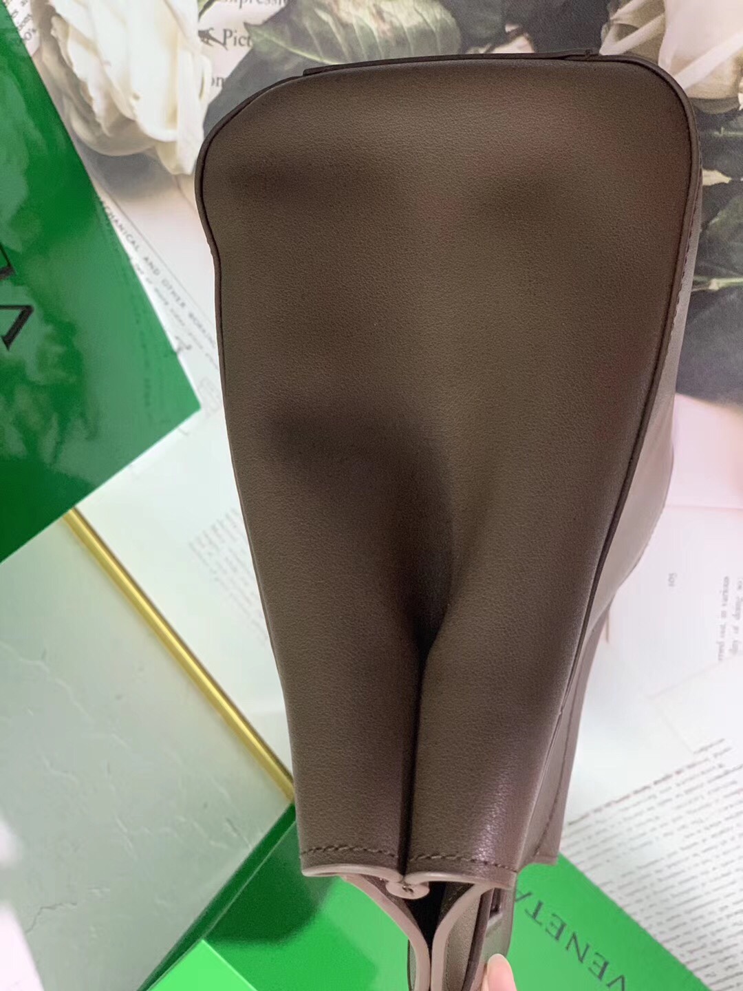 Bottega Veneta Point Camping. For Women. Women's Bags 13.7in/35cm 652446VCP403204 - Soul Replicas