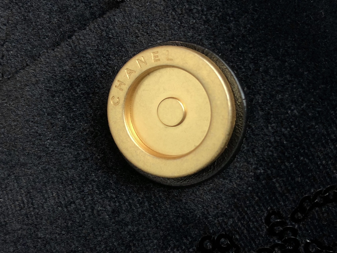 ChanelSmall Chanel22 Handbag Black For Women. Women-s Bags 11.8in/30cm - Soul Replicas