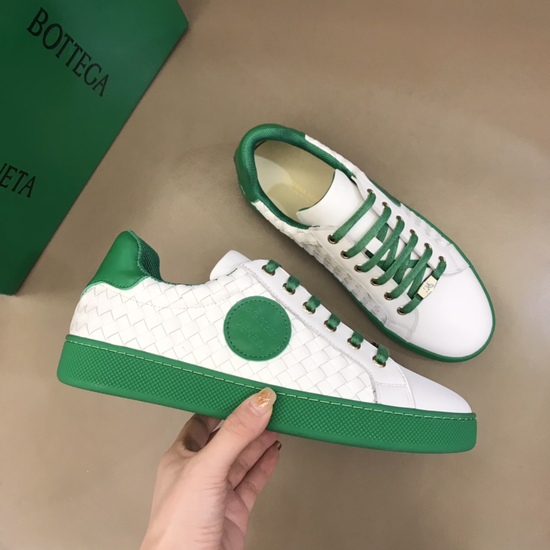 Bottega Veneta Men's With Logo Green Sneakers White And Green For Men 85024 - Soul Replicas