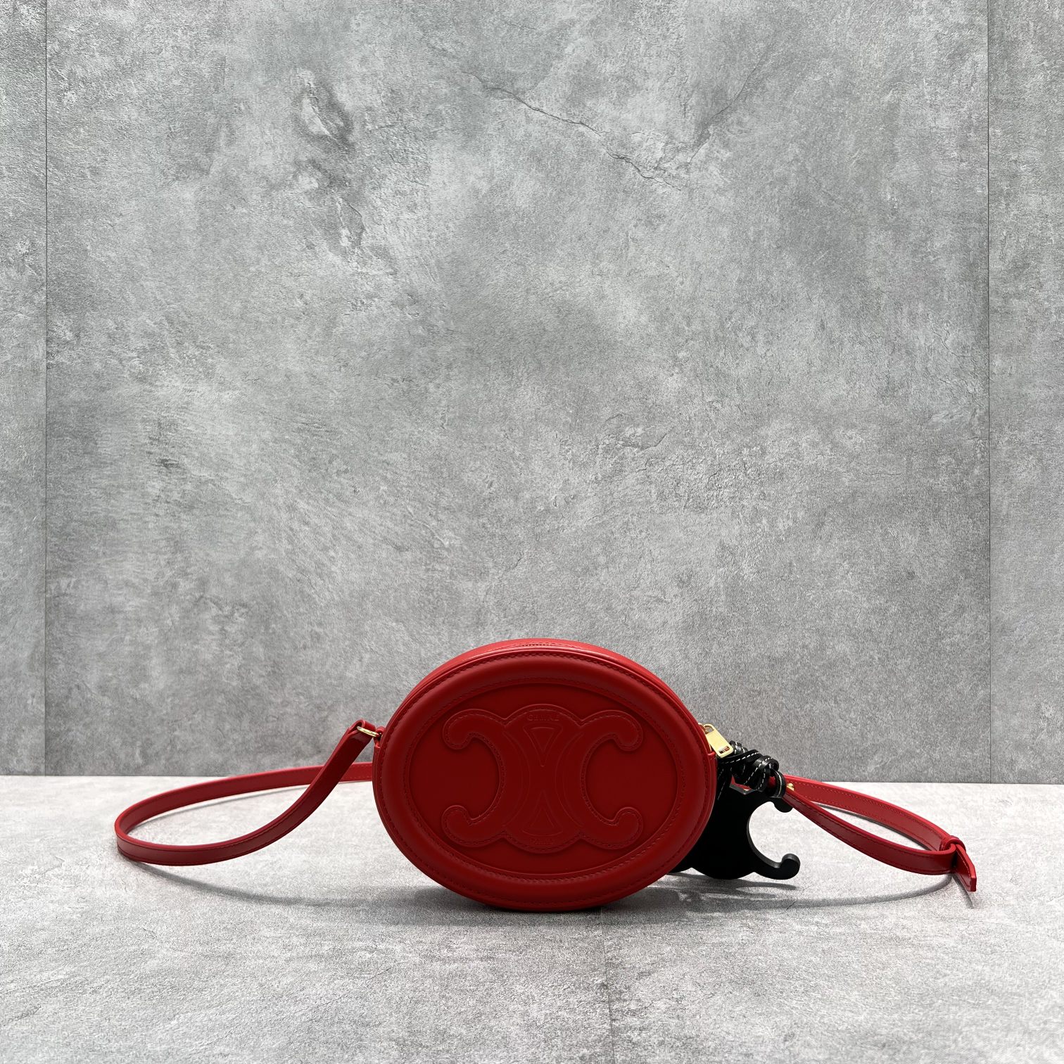 Celine Crossbody Oval Purse Cuir Triomphe Red For Women 6in/16cm  - Soul Replicas