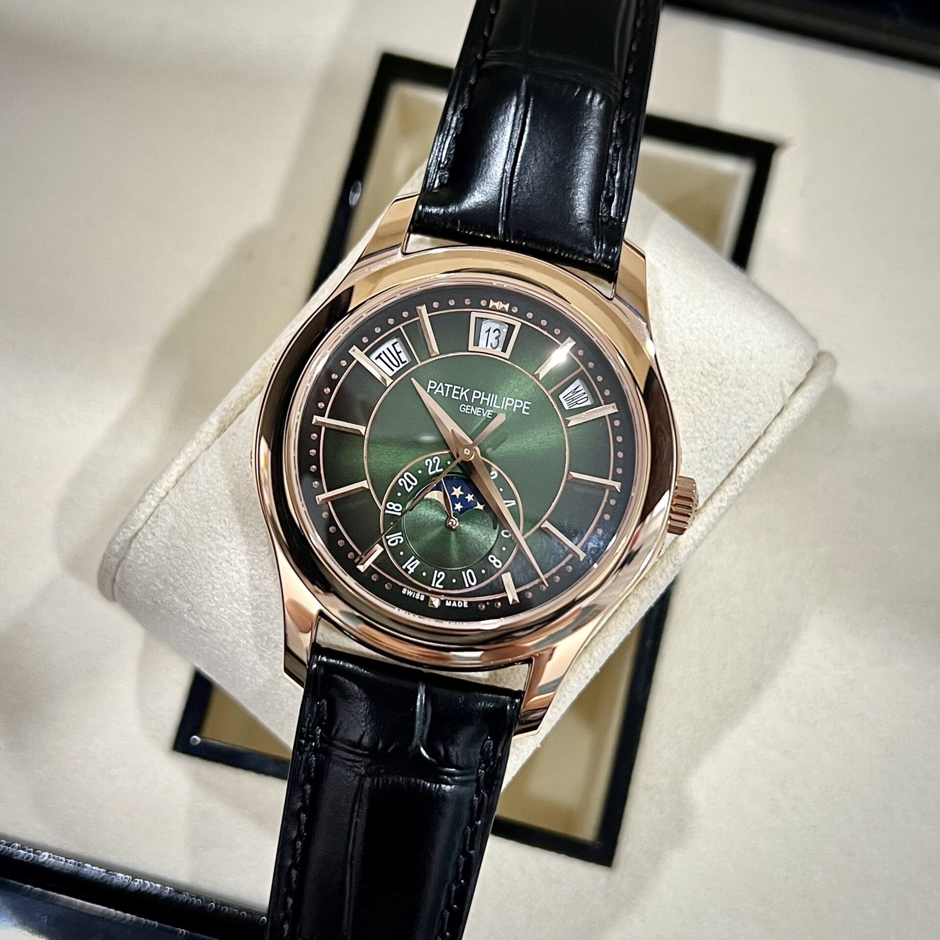 Patek Philippe Replica Watch Complications 5205R Green Dial 40mm - Soul Replicas