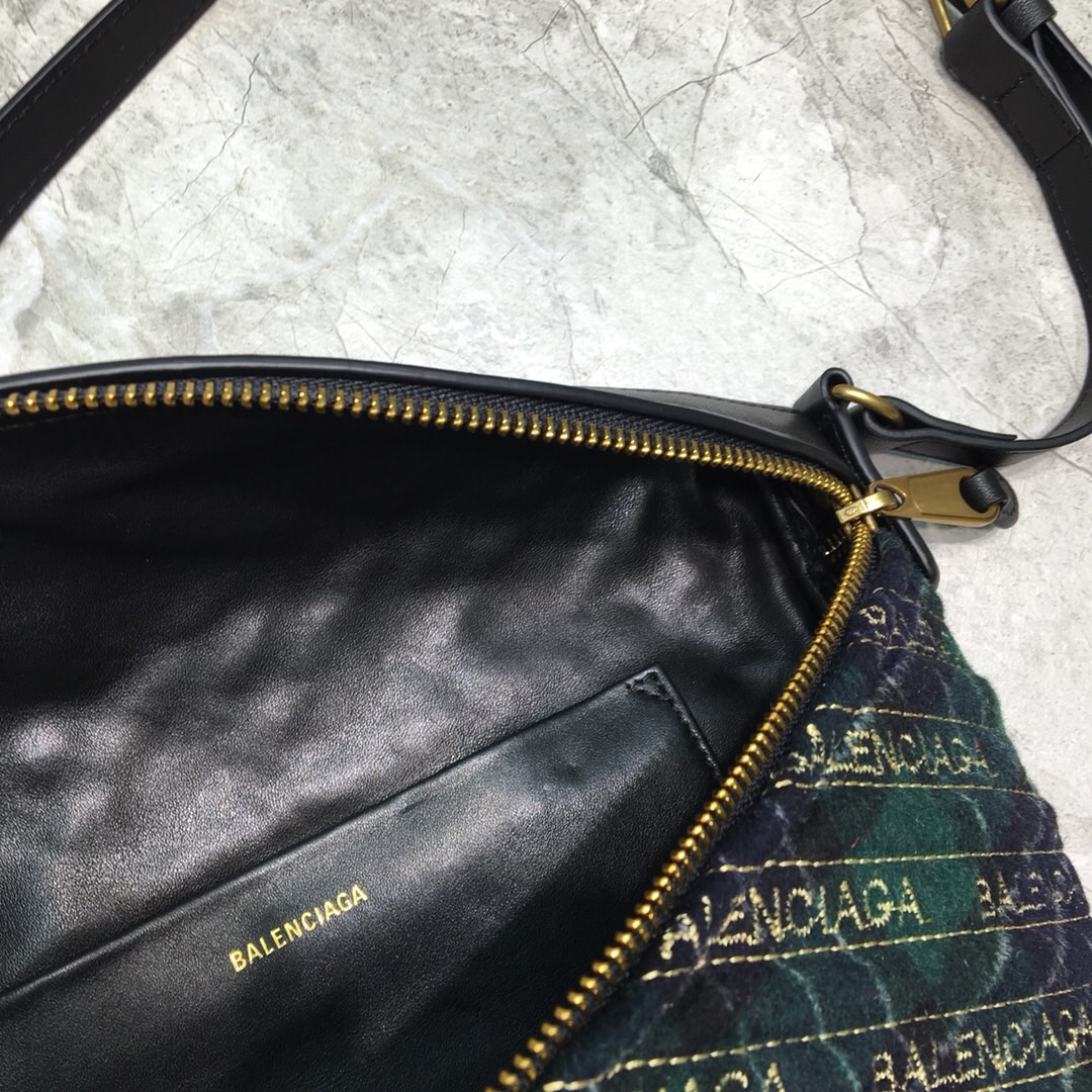 Balenciaga Souvenir XXS Belt Bag In Black. For Women. Women-s Bags 11.8in/30cm - Soul Replicas