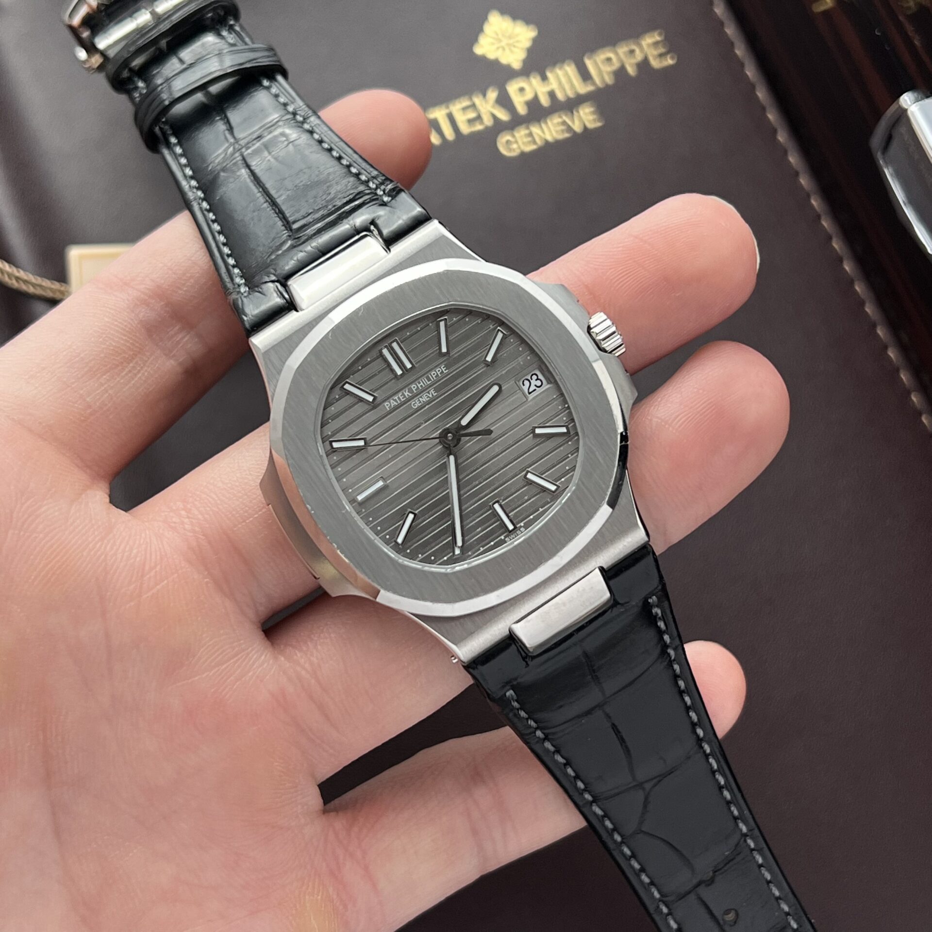 Patek Philippe Nautilus 5711 Replica Watch Gray Dial 3K 40mm - Soul Replicas