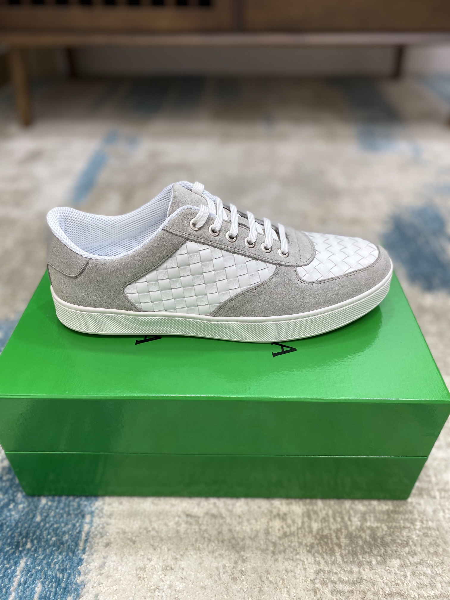 Bottega Veneta Men's With Wave Line Sneakers Grey For Men - Soul Replicas