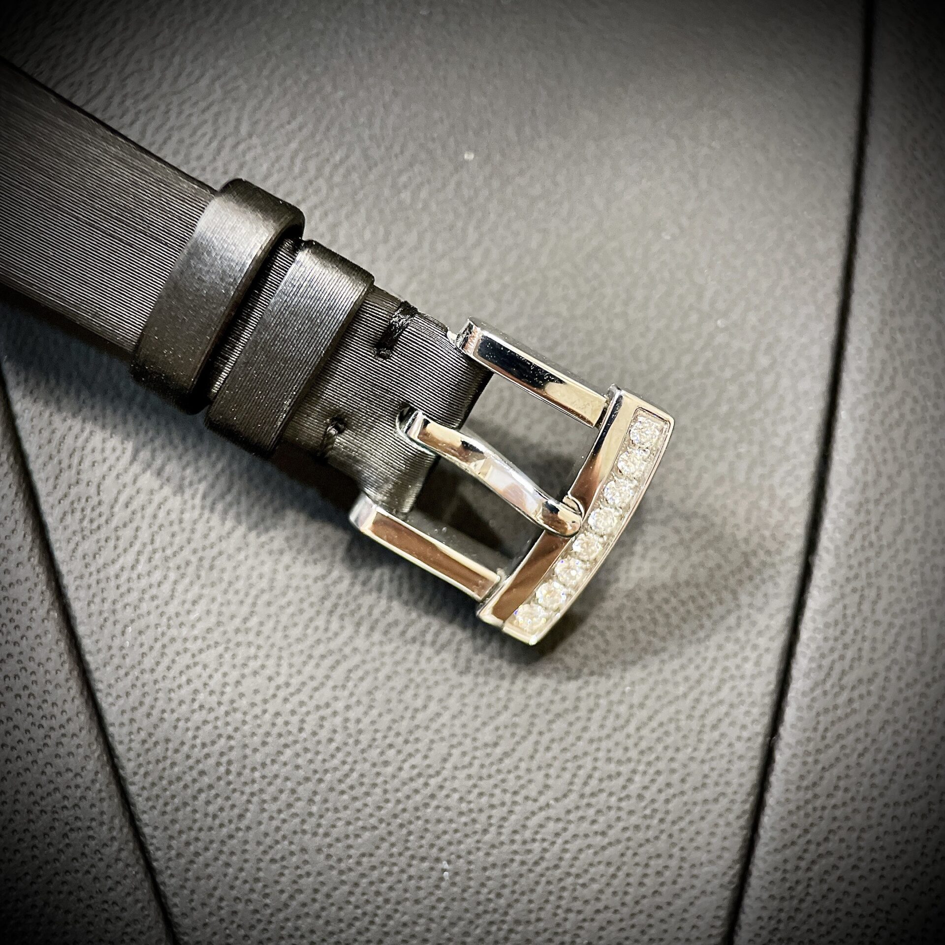 Chopard Mother Of Pearl Dial Replica 1:1 Watch Full Diamond Moissanite 34mm - Soul Replicas