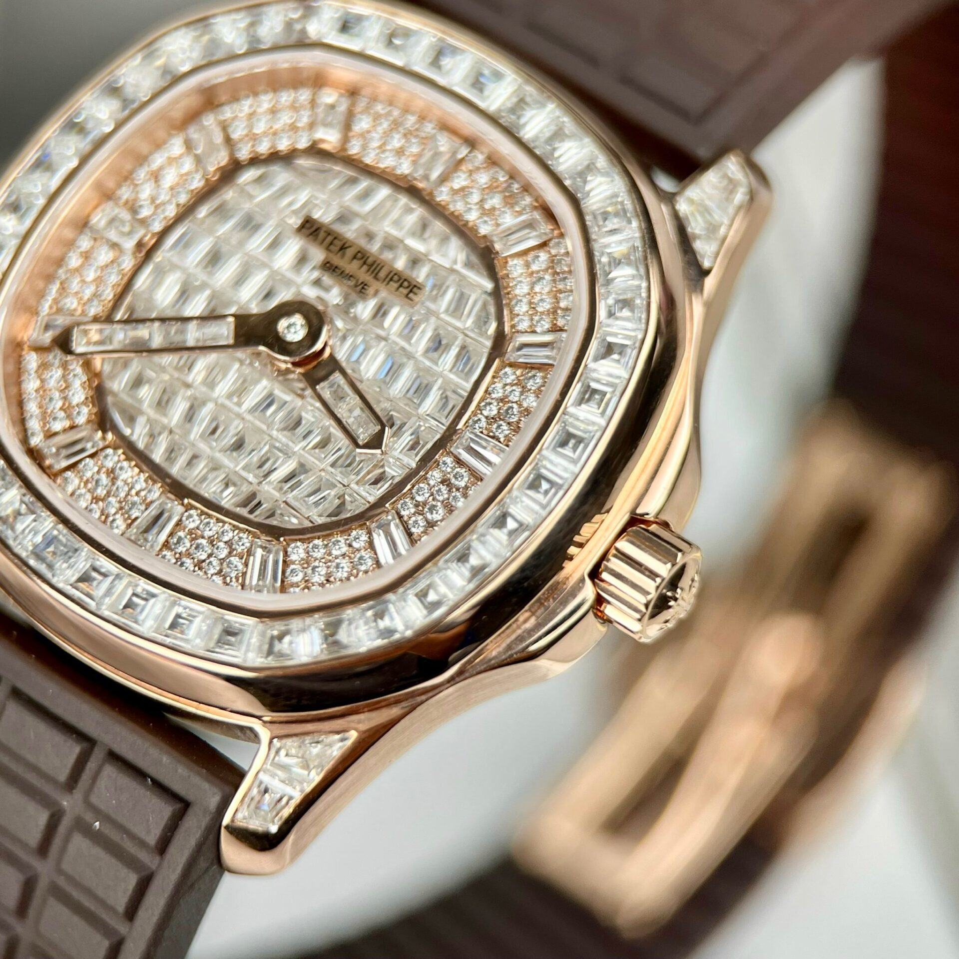 Patek Philippe Aquanaut 5062 Replica Watch Gold Wrapped Moissanite 35.6mm - Soul Replicas