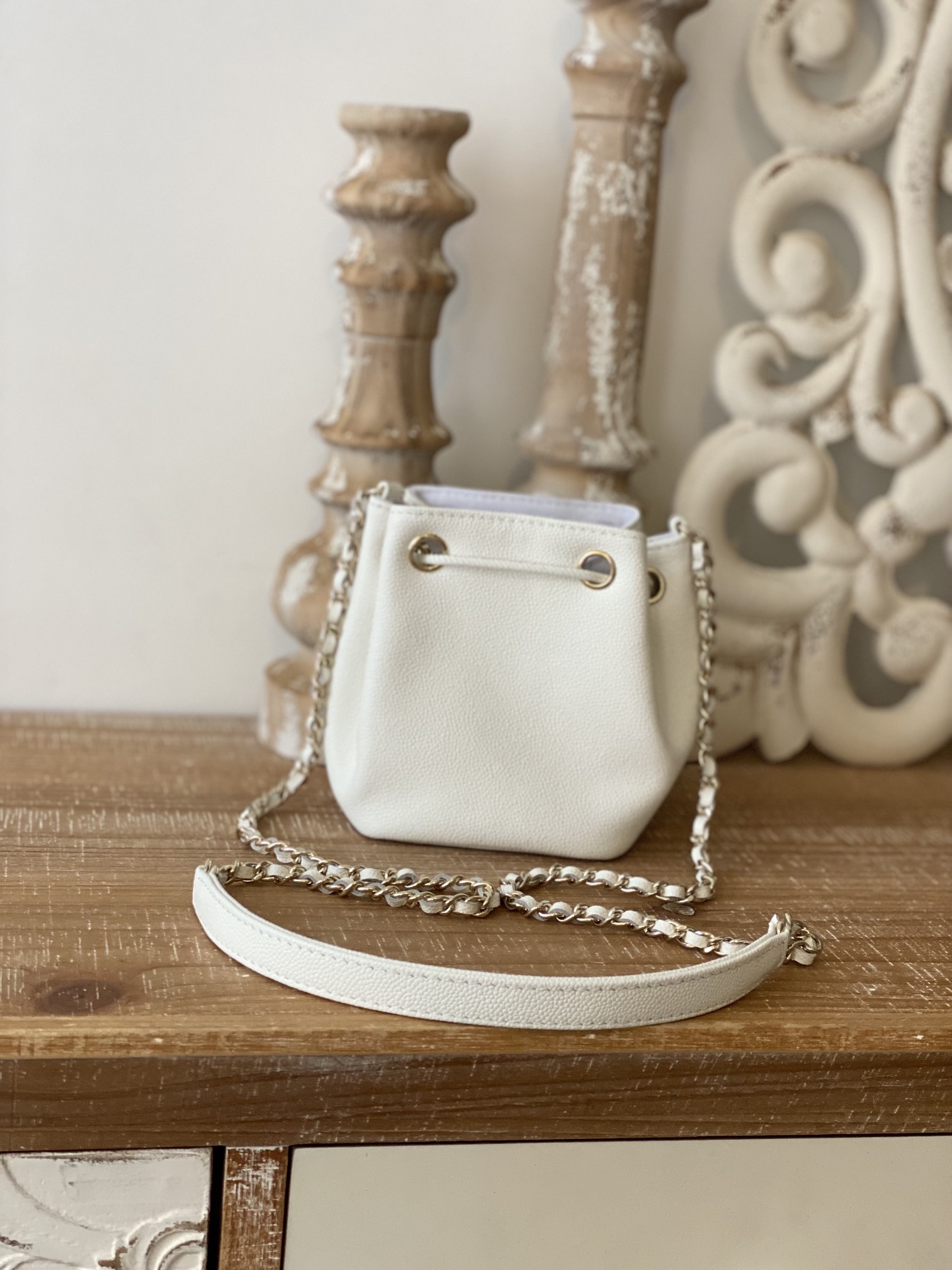 ChanelMini Bucket Bag With Strap White For Women. Women-s Bags 4.9in/12.5cm AP2913 B05052 10601 - Soul Replicas
