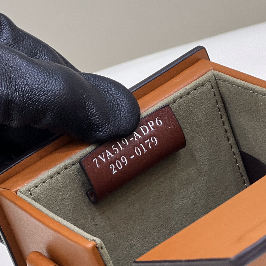 Fendi Vertical Box Brown RM 6.400 Bag For Woman 17cm/6.5in 7VA519AFB3F1DZ9 - Soul Replicas