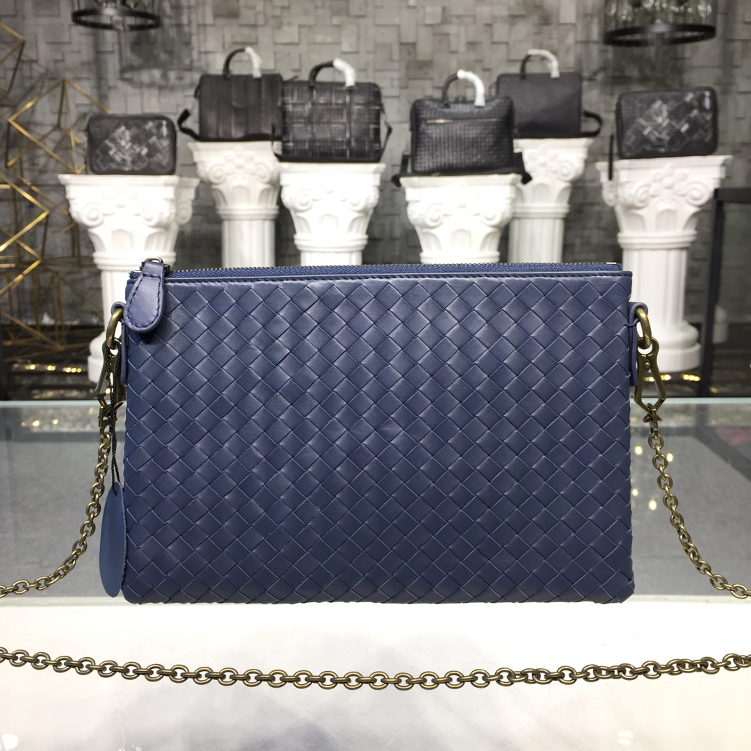 Bottega Veneta Chain Shoulder Bag Blue. For Women. Women's Bags 9.6in/24.5cm - Soul Replicas
