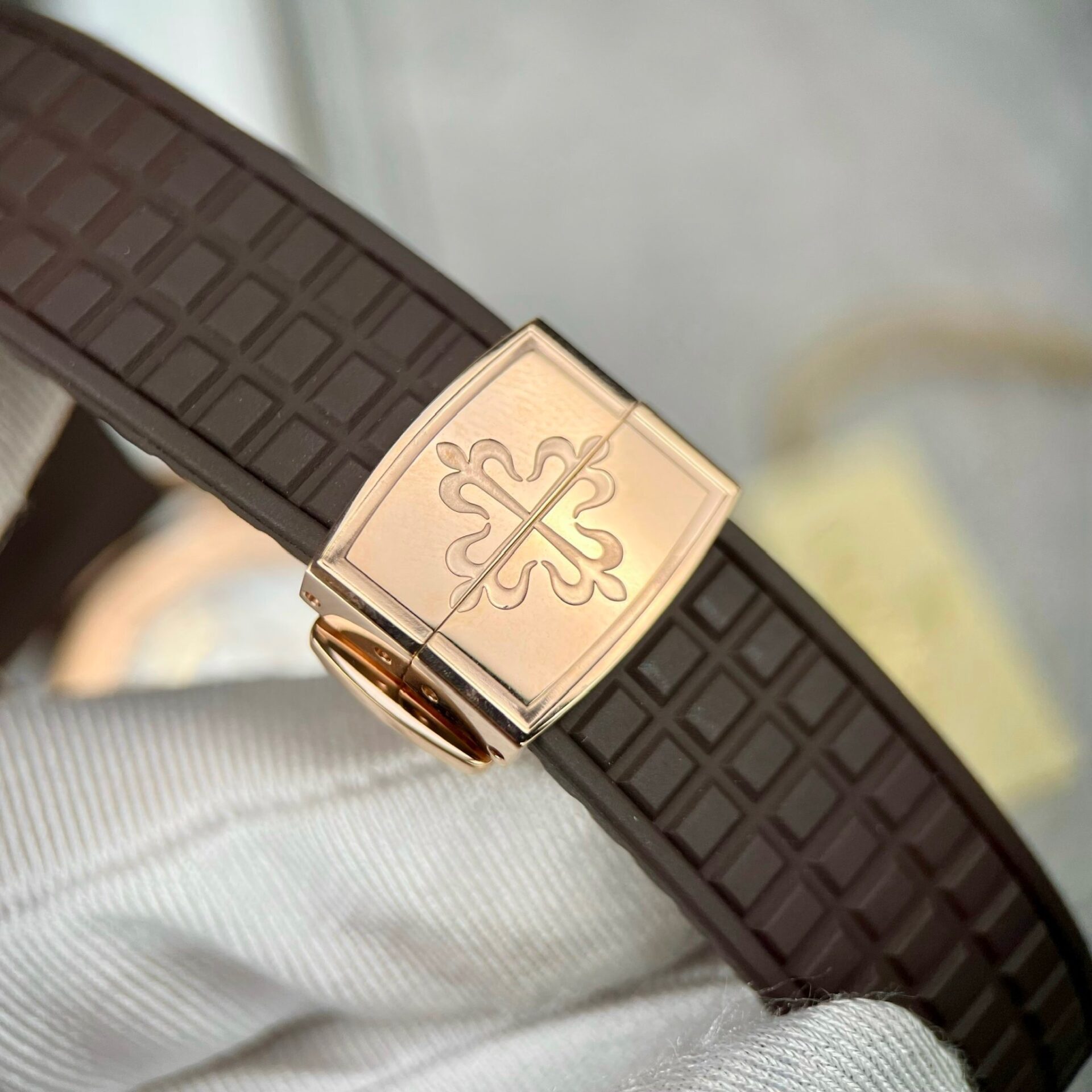 Patek Philippe Aquanaut 5062 Replica Watch Gold Wrapped Moissanite 35.6mm - Soul Replicas