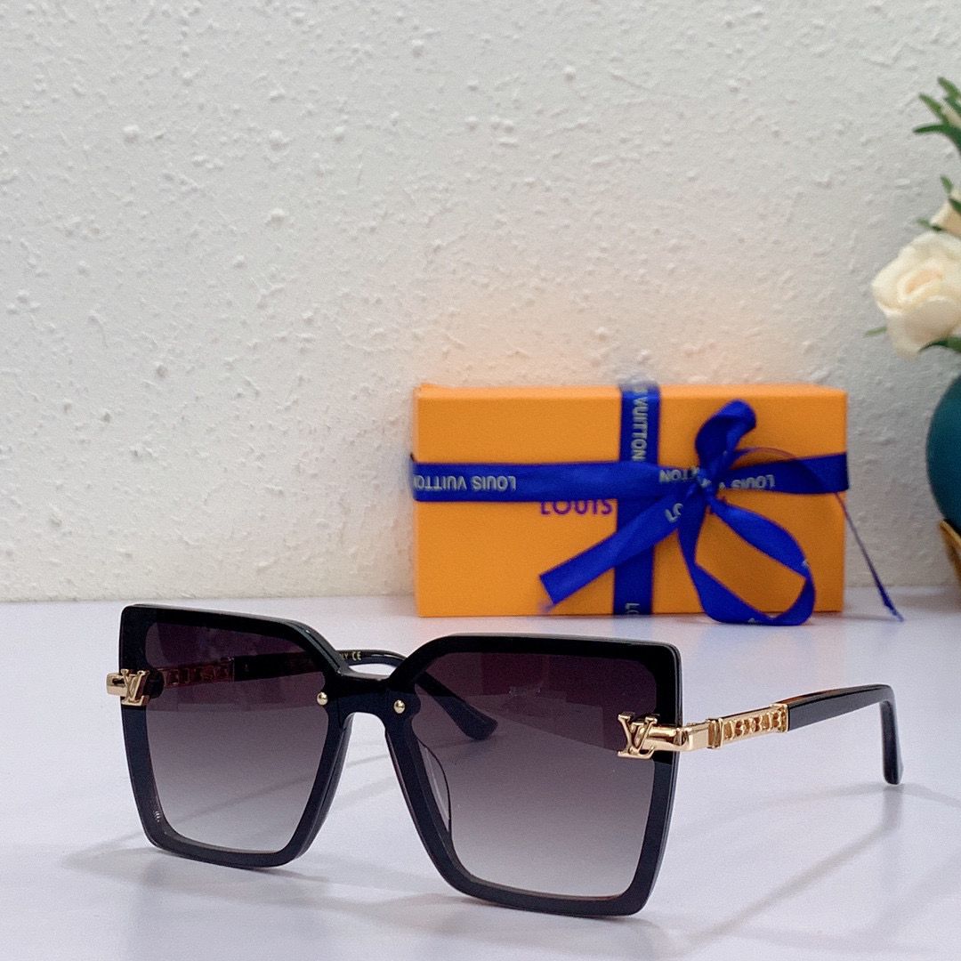 Louis Vuitton Moon Square Sunglasses - Soul Replicas