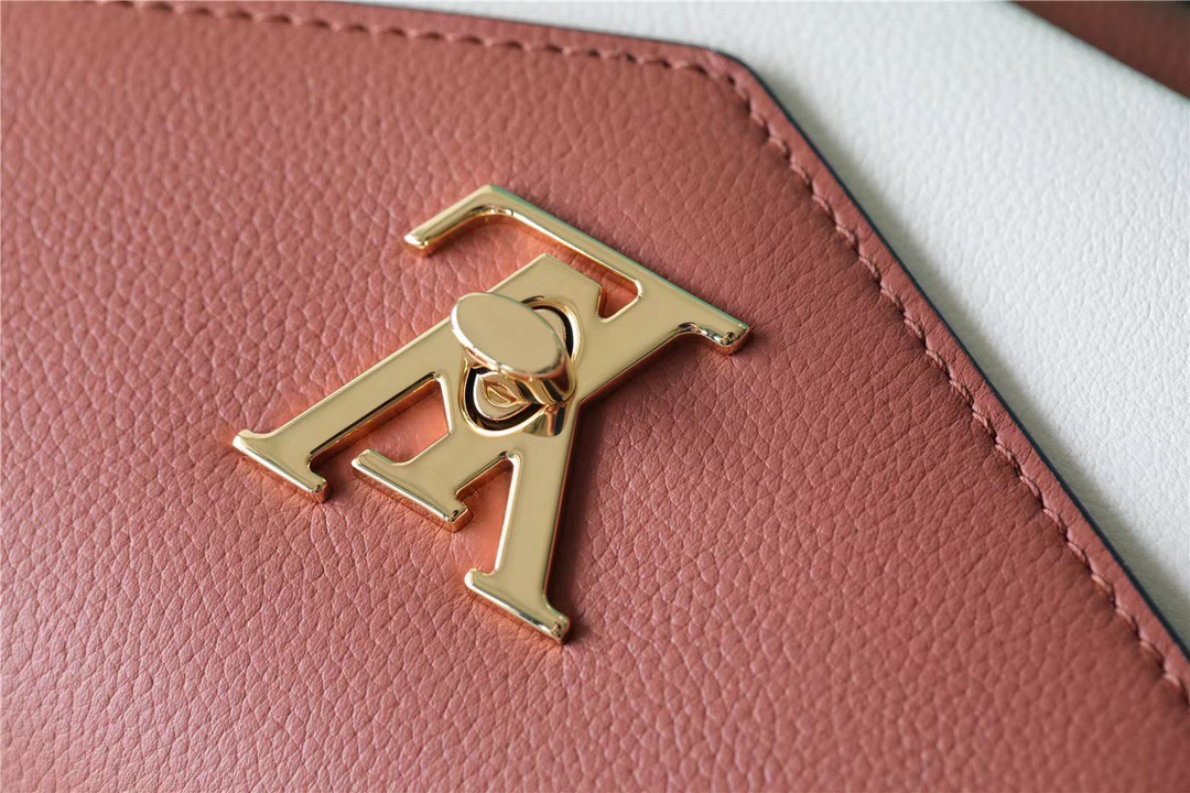 Louis Vuitton Mylockme Chain Bag Brown/ Quartz White For Women. Women-s Handbags. Shoulder and Crossbody Bags 8.9in/22.5cm LV - Soul Replicas