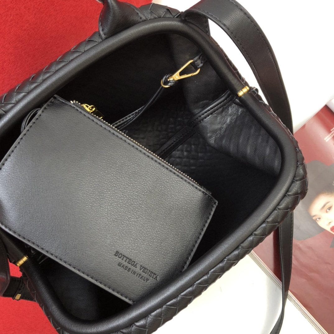 Bottega Veneta Handle Black. For Women. Women's Bags 13.4in/34cm 691185V01D18425 - Soul Replicas