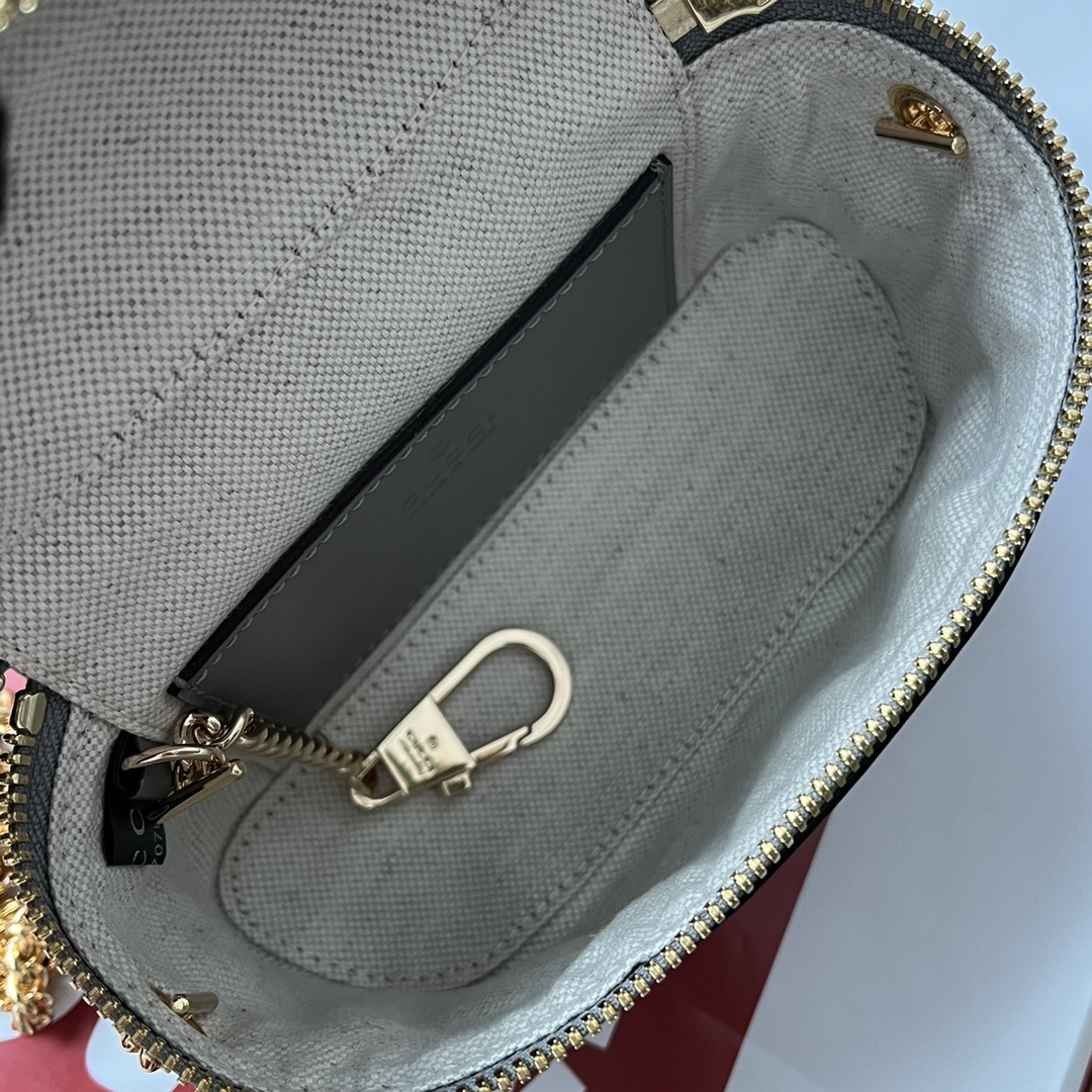 Gucci Quilted Gucci Mini Handbag Gray For Women. Women-s Bags 6.3in/16cm Gucci 723770 UM8IG 1275 - Soul Replicas