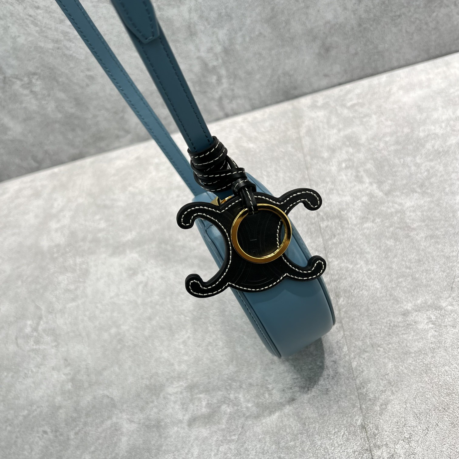 Celine Crossbody Oval Purse Cuir Triomphe Blue For Women 6in/16cm 10I703DPQ.07DD - Soul Replicas