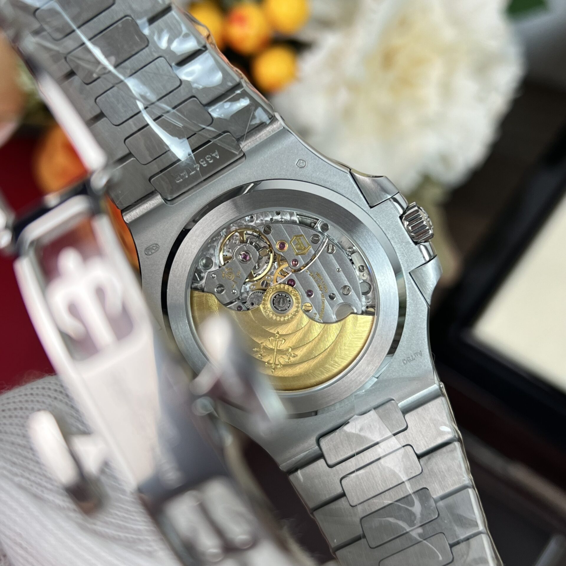 Patek Philippe Nautilus 5711 Replica Watch Refined Full Like Auth 40mm - Soul Replicas