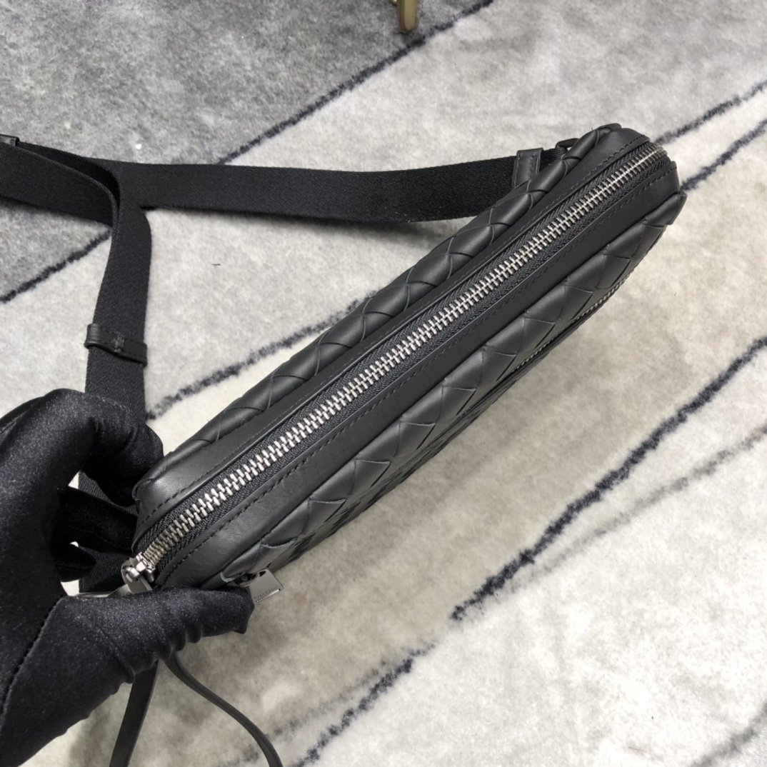 Bottega Veneta Classic Intrecciato Black. For Women. Women's Bags 9.6in/24.5cm - Soul Replicas