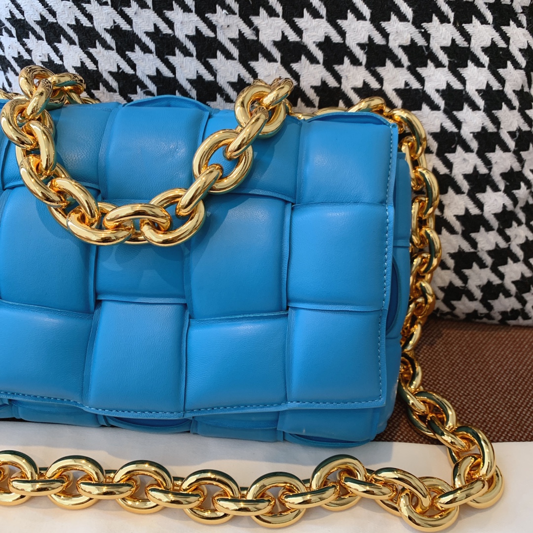 Bottega Veneta Chain Cassette Blue. For Women. Women's Bags 10.2in/26cm - Soul Replicas