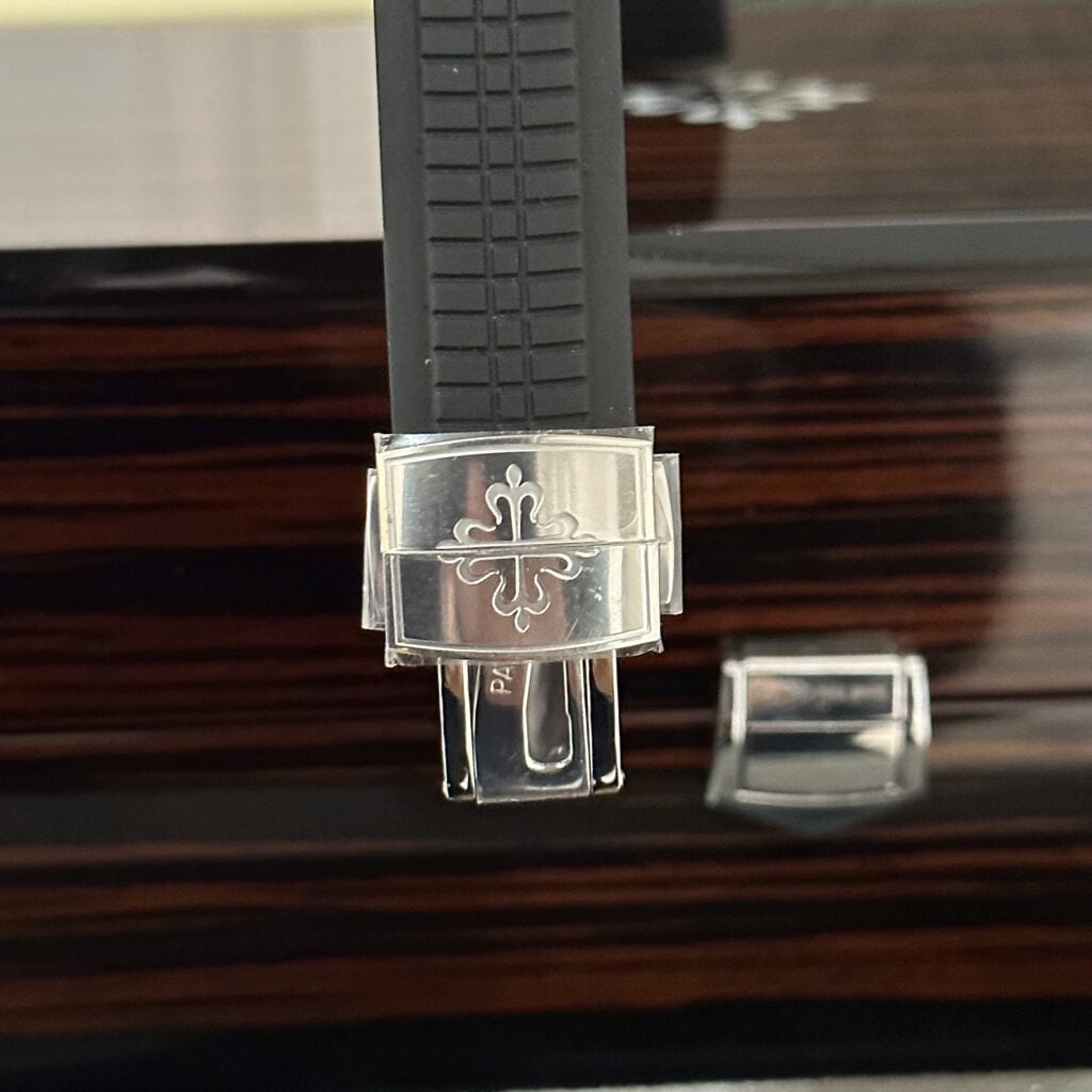 Patek Philippe Replica Watch Aquanaut 5167 Custom Moissanite Baguette Diamonds 40mm - Soul Replicas