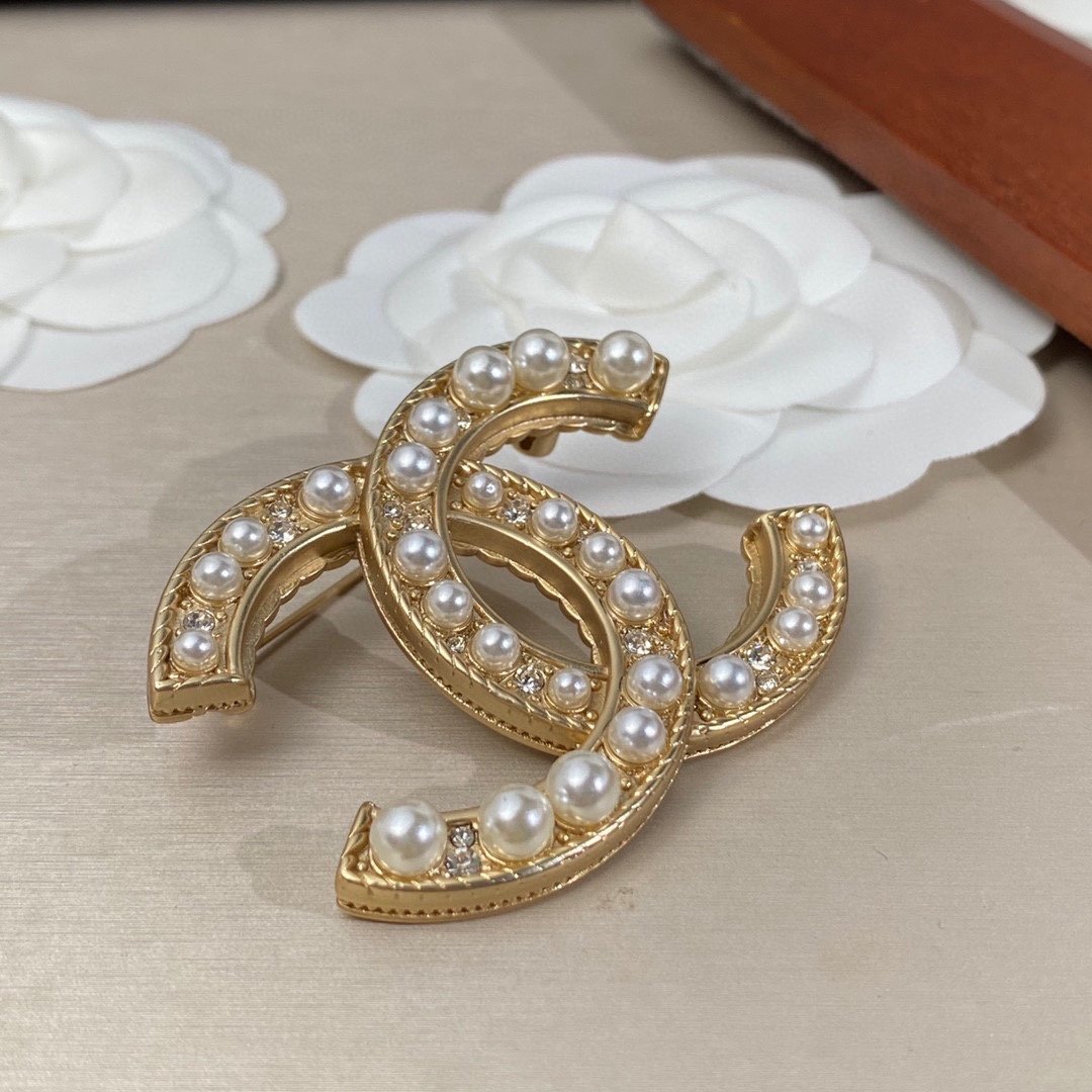 Chanel Brooch - Soul Replicas