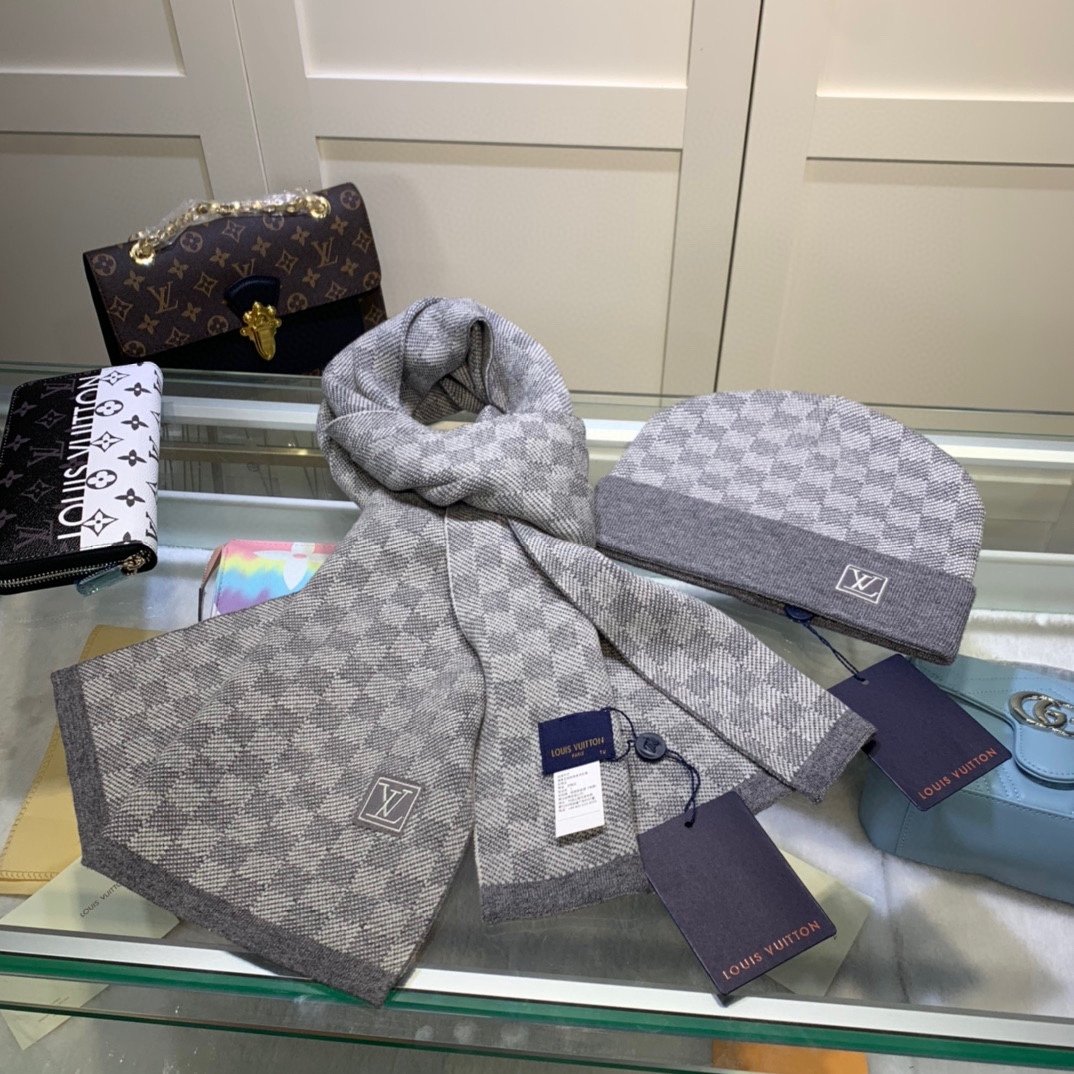 Louis Vuitton Beanie & Scarf Set In Grey - Soul Replicas