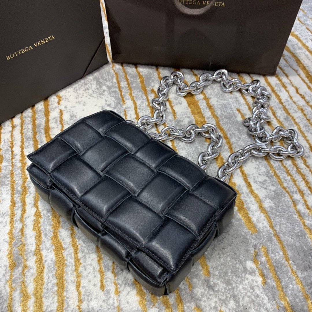 Bottega Veneta Chain Cassette Bag For Women 10.2in/26cm In Black 631421VBWZ01229 - Soul Replicas