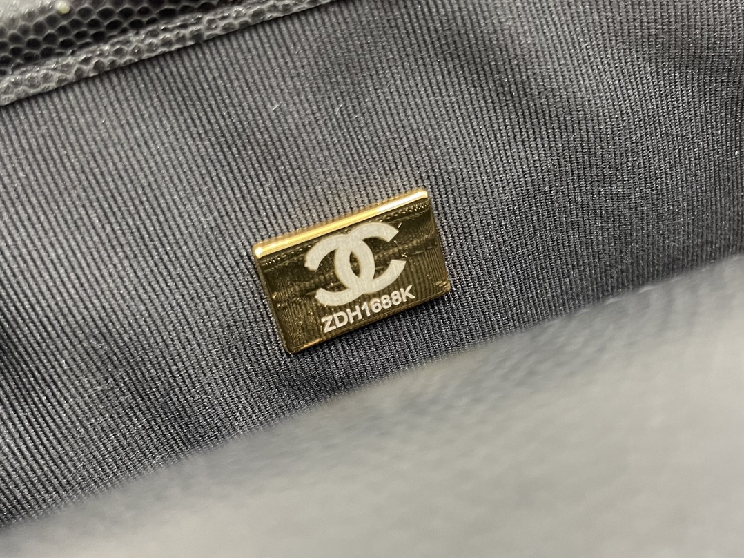 Chanel 22K Flap Bag Black For Women. Women-s Bags 8.1in/20.5cm - Soul Replicas