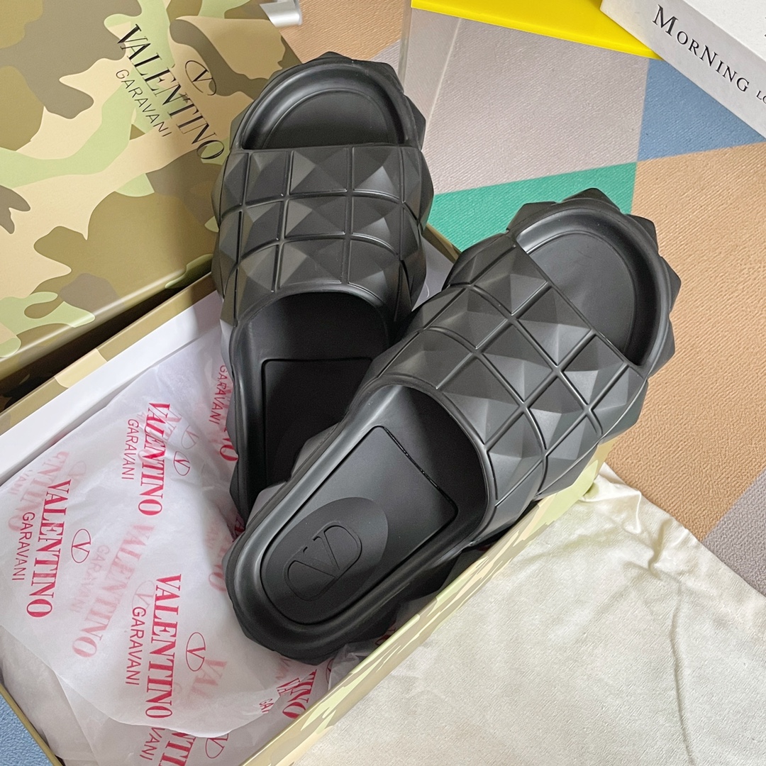 Valentino Garavani Roman Stud Turtle Rubber Slide Black For Women - Soul Replicas