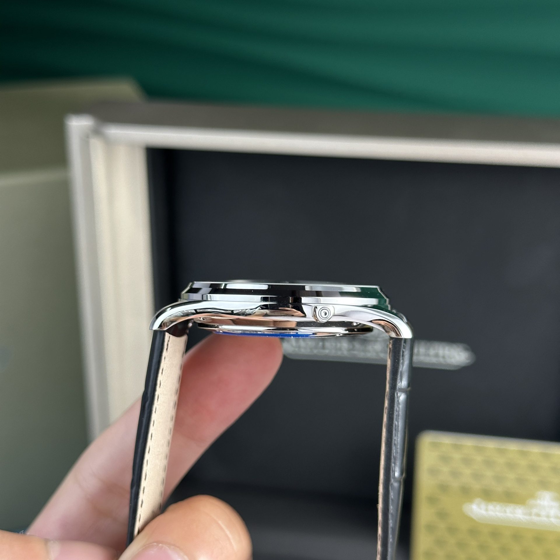 Jaeger Lecoultre Replica Watches Master Ultrathin Moon Blue Dial 39mm - Soul Replicas