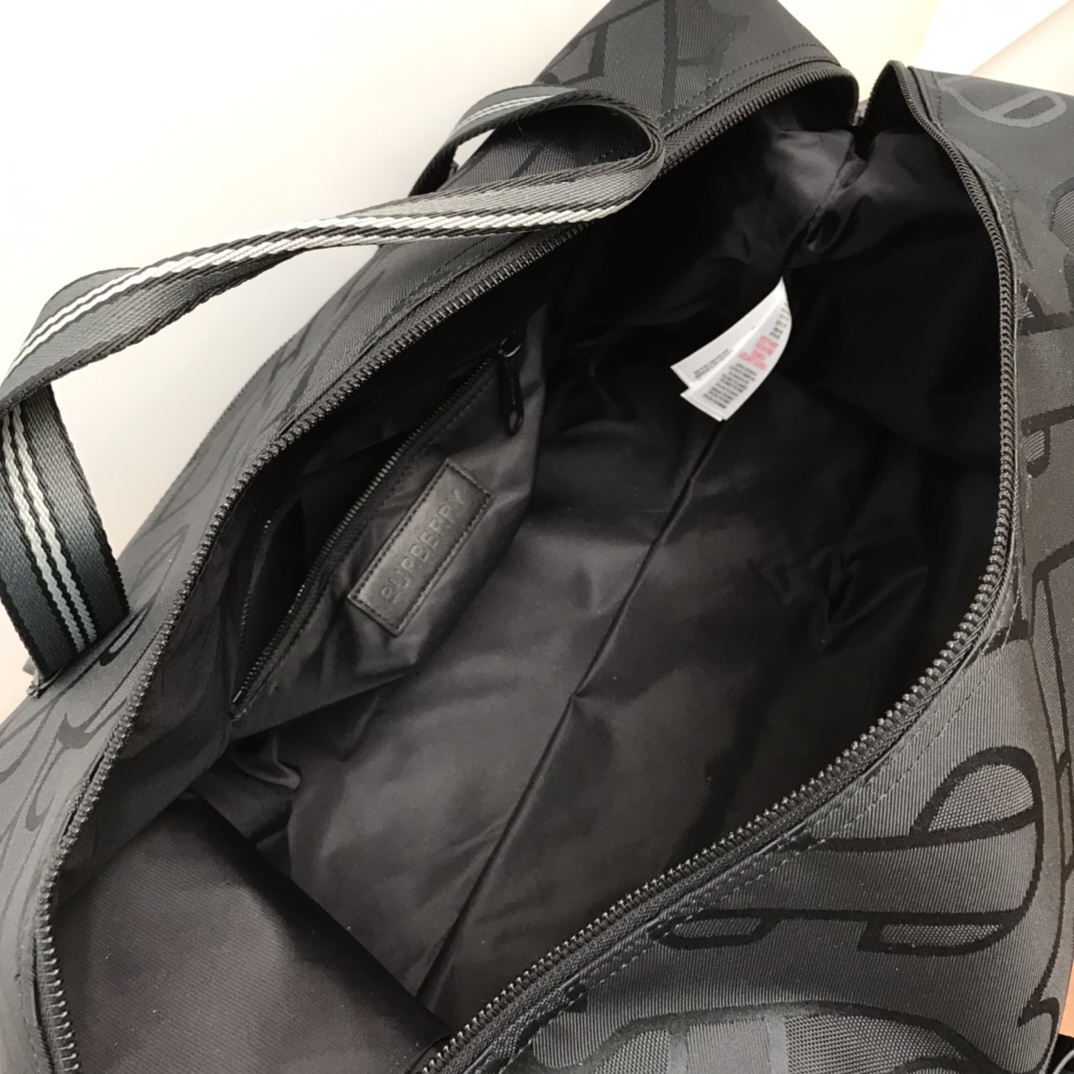 Burberry Monogram Recycled Polyester Jacquard Holdall Black For Men. Men-s Bags 19.7in/50cm - Soul Replicas