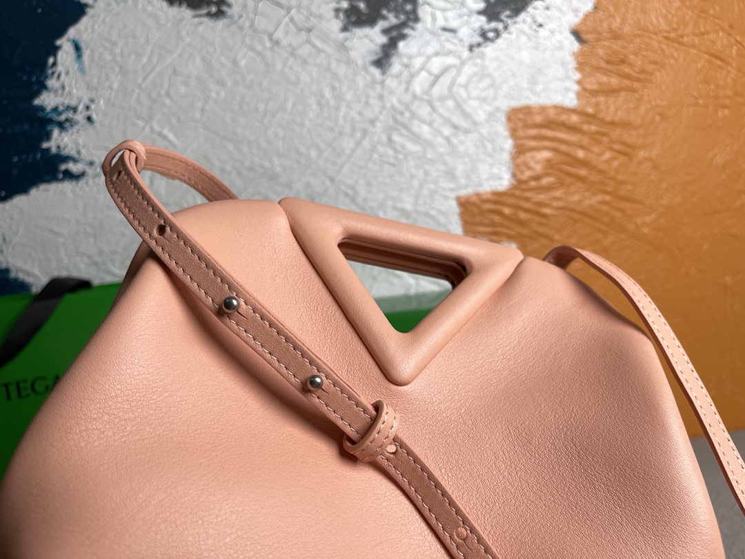 Bottega Veneta Point Pink. For Women. Women's Bags 8.6in/22cm - Soul Replicas