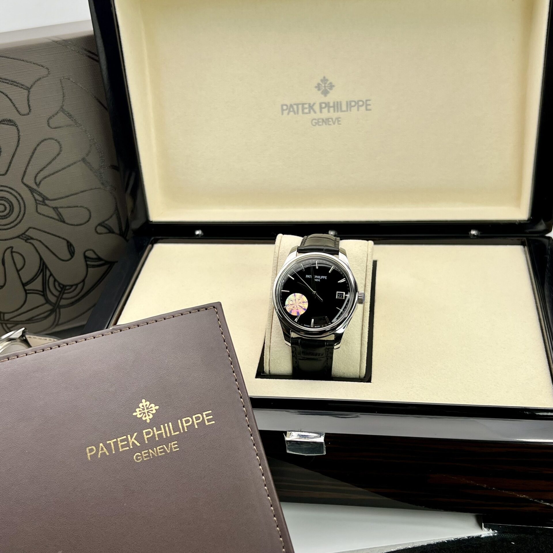 Patek Philippe Calatrava 5227G Replica 1:1 Watch Black GR Factory 39mm - Soul Replicas