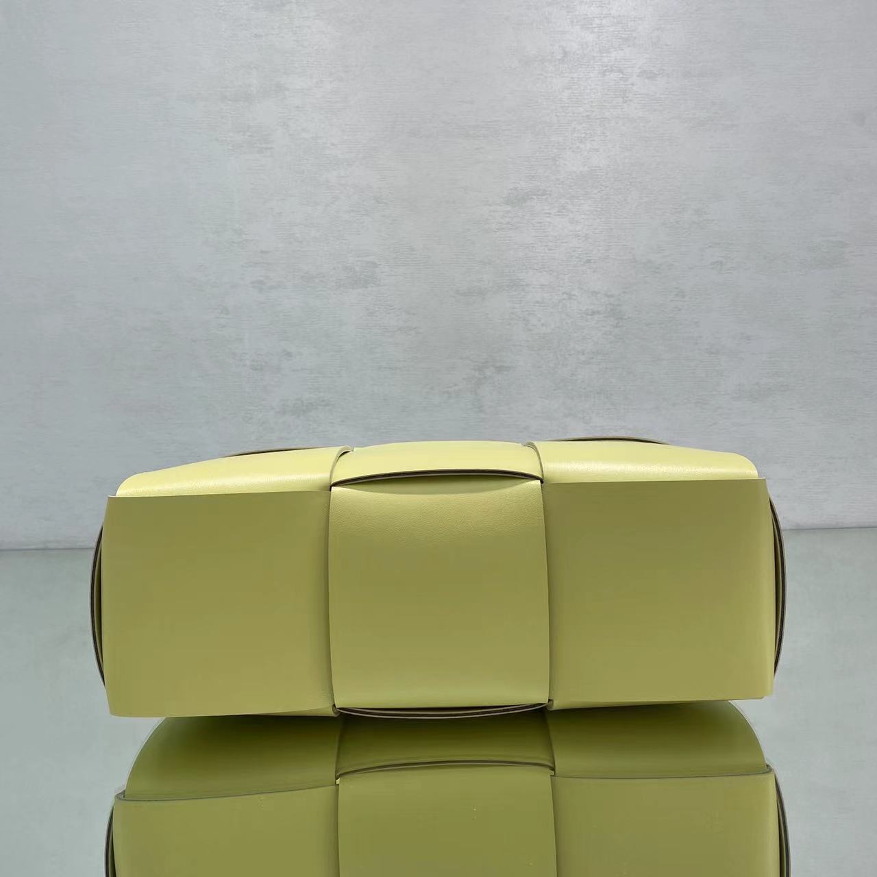 Bottega Veneta Small Arco Tote Bag Yellow. For Women. Women-s Bags 14.2in/36cm - Soul Replicas