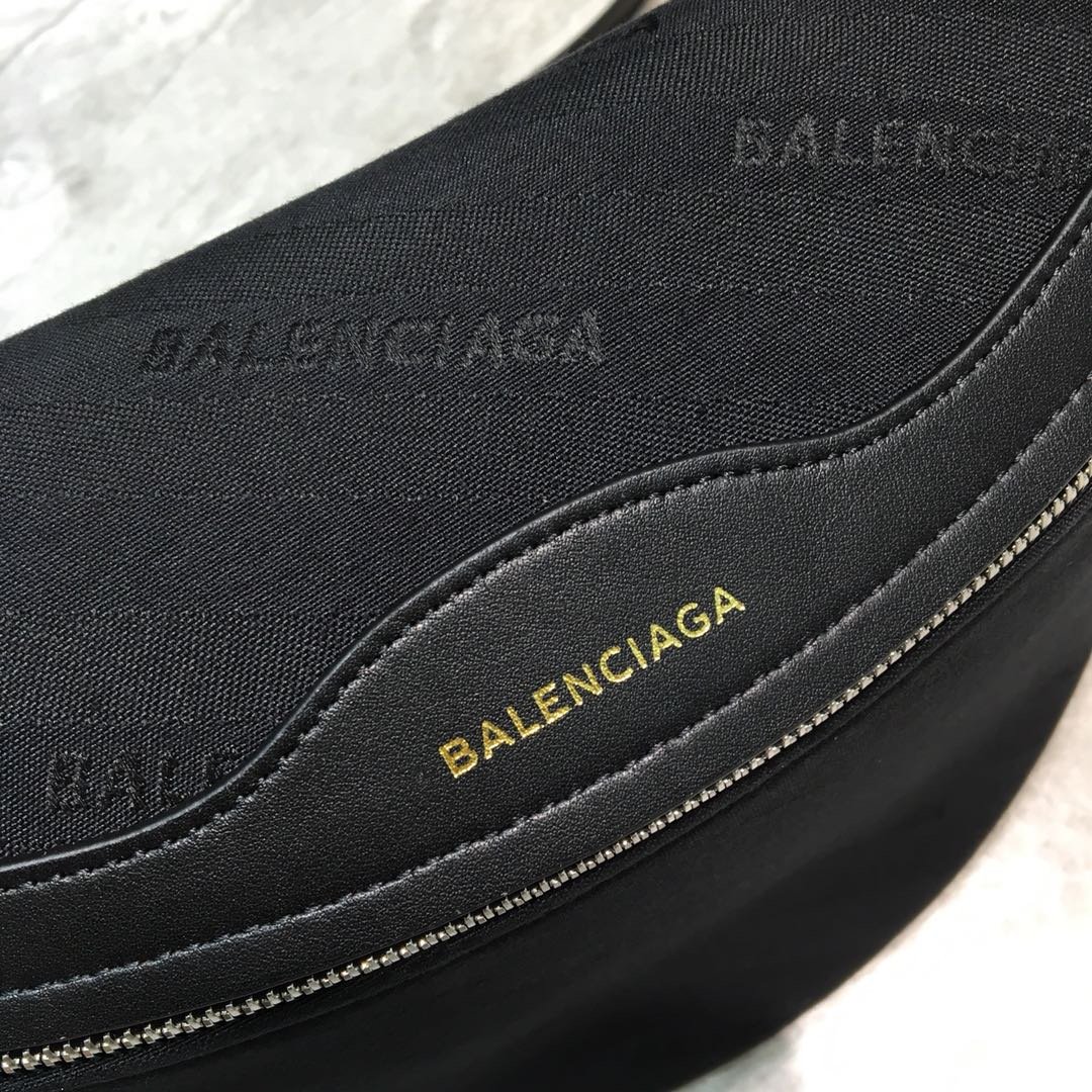 Balenciaga Souvenir XS Belt Bag In Black. For Women. Women-s Bags 9.5in/24cm - Soul Replicas