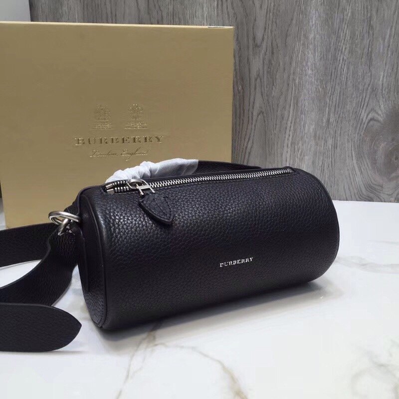 Burberry Barrel Bag Black For Women. Women-s Bags 8.3in/21cm - Soul Replicas