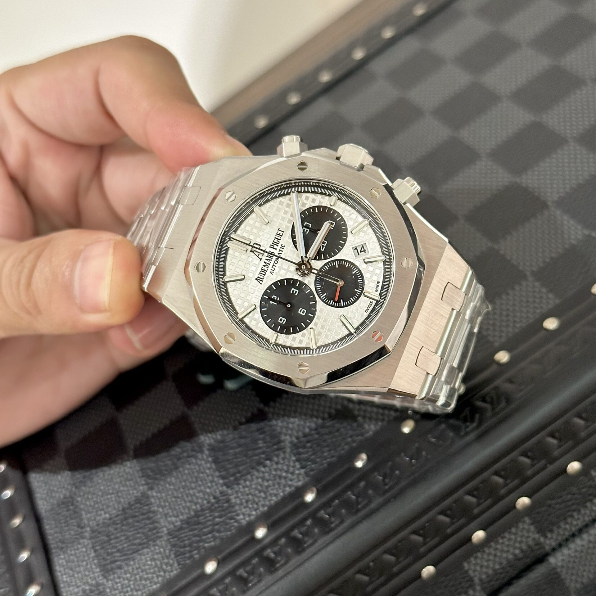 Audemars Piguet Royal Oak 26331ST Replica Watch White Dial 41mm - Soul Replicas