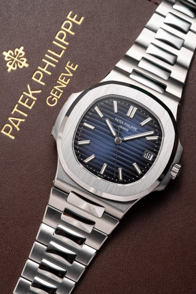 Patek Philippe Best Replica Watch Nautilus 5811 Blue Dial Metal Wire 41mm - Soul Replicas