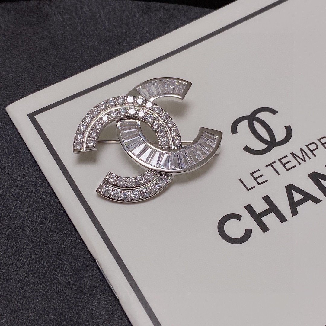 Chanel Brooch - Soul Replicas