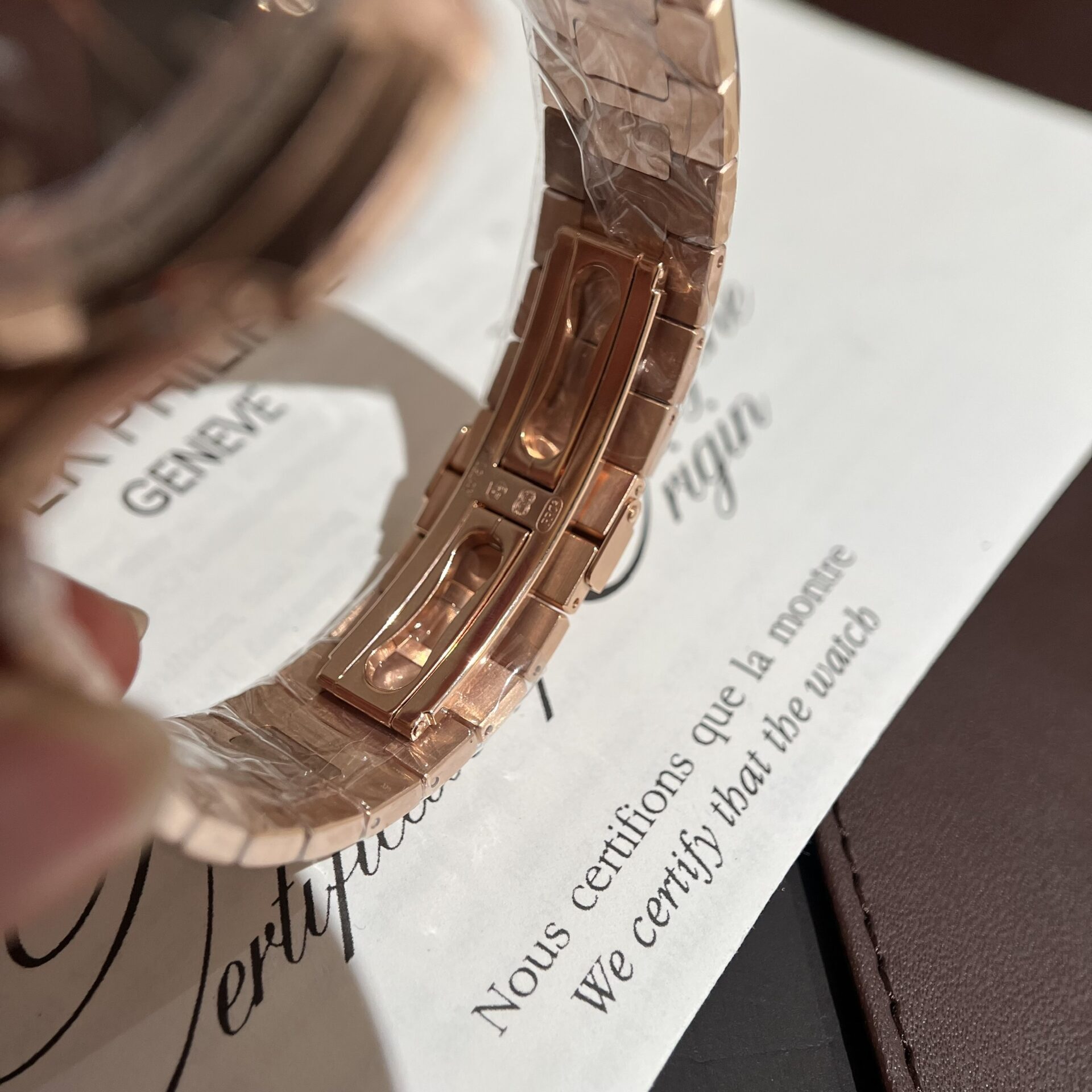 Patek Philippe Replica Watch Nautilus 5723 Gold Wrapped Moissanite Diamonds 40mm - Soul Replicas